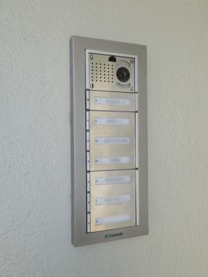 Comelit Ikall Metal - video - 3 moduli - 14 tipk